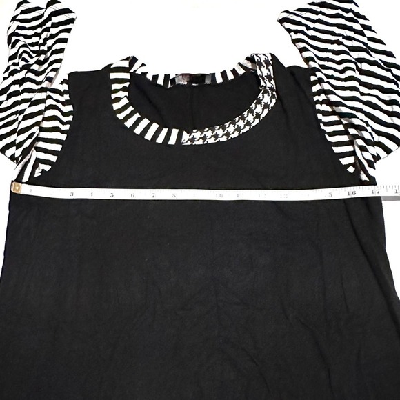 Inside Out Black and White Mixed Print Long Line Tunic Top Women's S Small - Picture 7 of 7